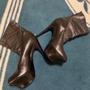 Giuseppe Zanotti Curve platform Leather Boots